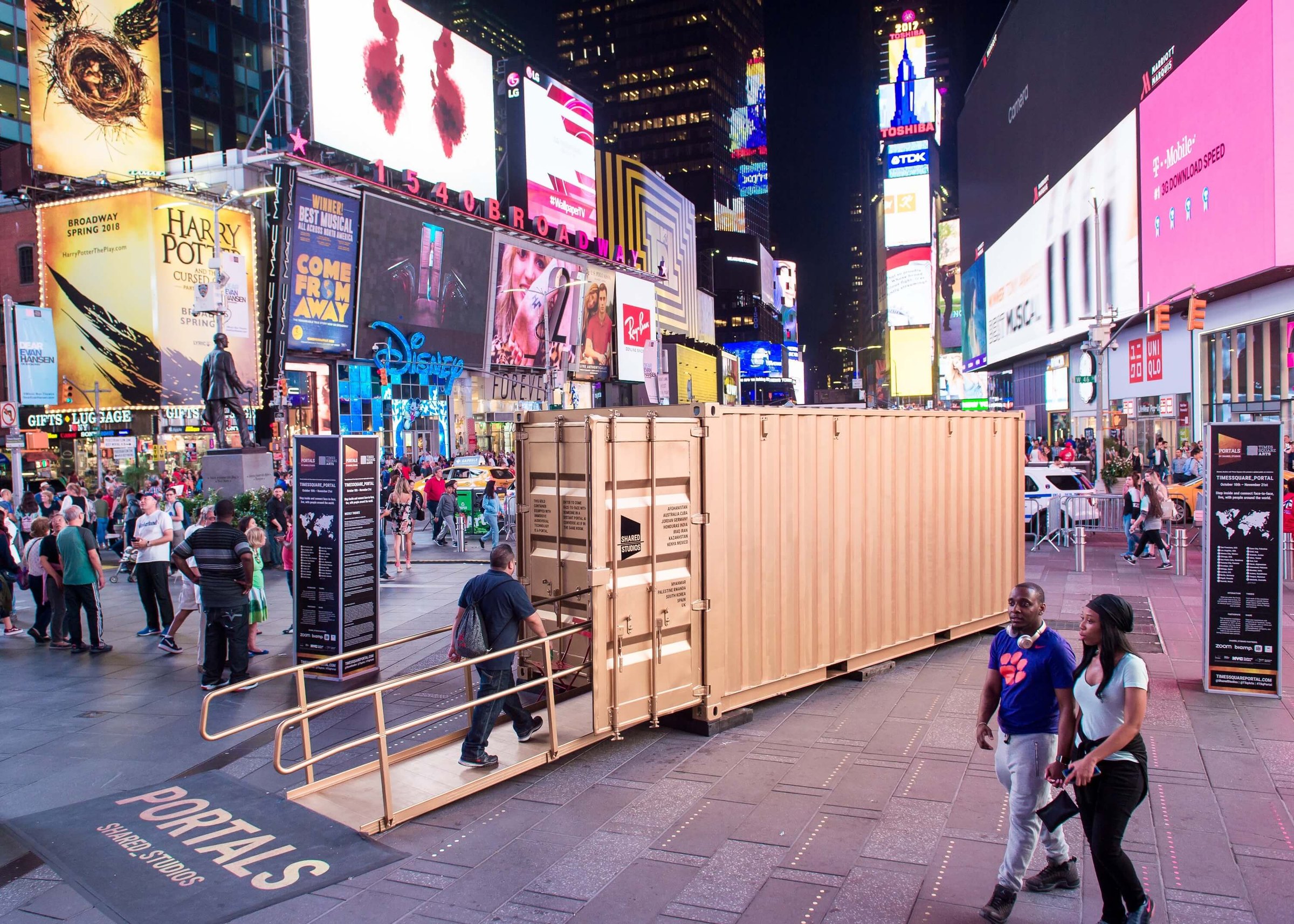 A man enters the Portal in Times Square. Photograph by Ian Douglas.