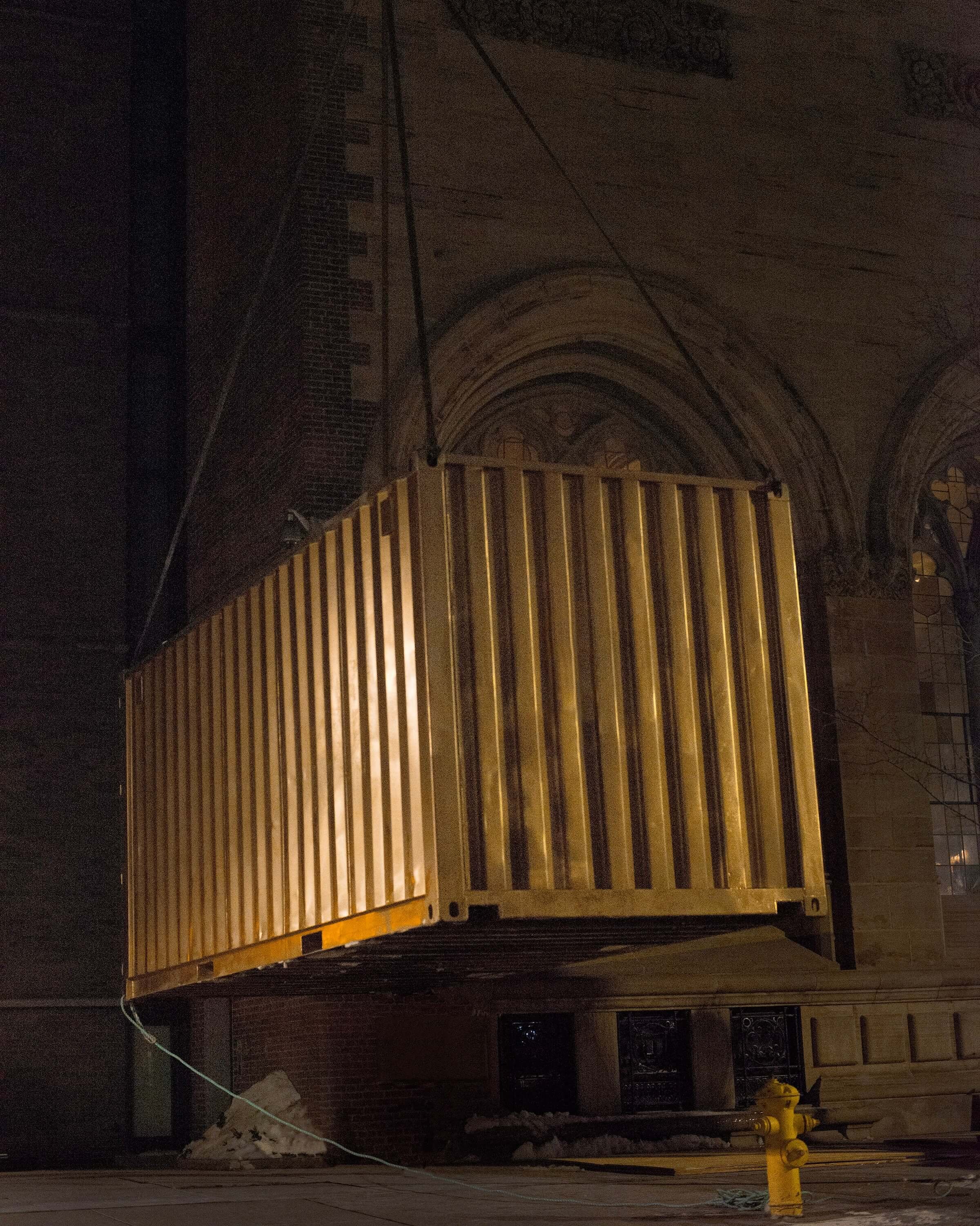 Portal being installed by crane at the Yale University Art Gallery. Photograph by Elizabeth Bick.